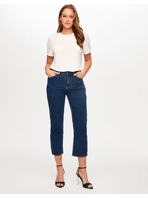Faik Sönmez Yanı Nakış Detaylı Slım Fıt Jean Capri S26JCP005