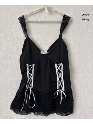 Intive Lingerie Intive Curvy Büyük Beden Yanları Bağlama Detaylı Eteği ve Askısı Dantelli Mini Gecelik