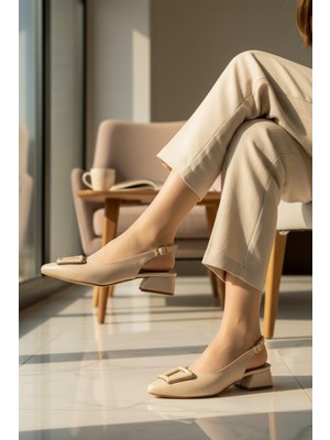 Enoch Kadın Toka Detaylı Arkası Açık Kısa Kalın Topuklu Ayakkabı