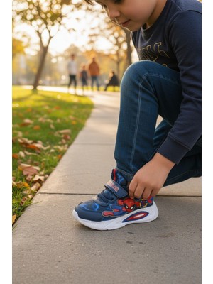Enoch Çocuk Ortopedik Tabanlı Örümcek Adam Karakterli Işıklı Sneaker Ayakkabı