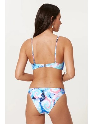 Kadın Batik Desenli Omuzu Askısı Ayarlanabilen Normal Bel Kaplı Bikini Takımı