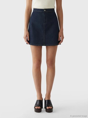 LC Waikiki Natuvera Lacivert Standart Fit Mini Jean Etek