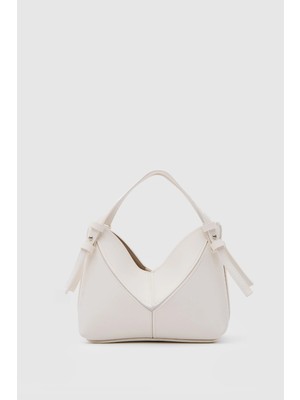 Shule Bags Rada Asimetrik Charmlı El ve Çapraz Vanilla