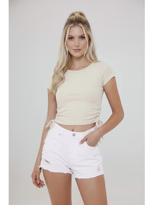Kadın Ekru Yanları Büzgülü Ip Detaylı Pamuklu Likralı Fitilli Kaşkorse Crop T-Shirt