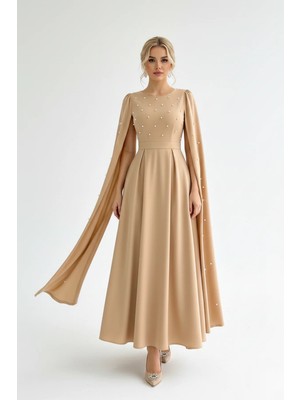 Kadın Pelerin Kollu Inci Detay Bel Kuşaklı Yuvarlak Yaka Krep Kumaş Elbise