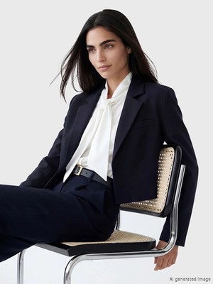 LC Waikiki Lcw Vision Lacivert Kadın Crop Blazer Ceket