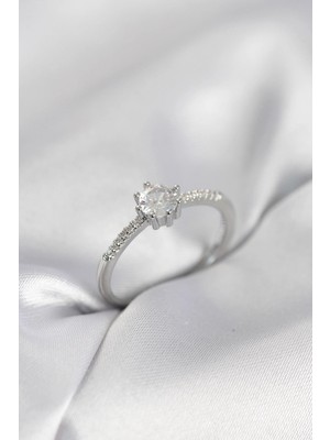 TKÇ Mey Ithalat® Tek Taş Model Gümüş Renk Zirkon Taşlı Kadın Yüzük