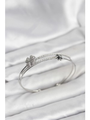 TKÇ Mey Ithalat® Pirinç Gümüş Renk Yonca Model Kadın Bileklik