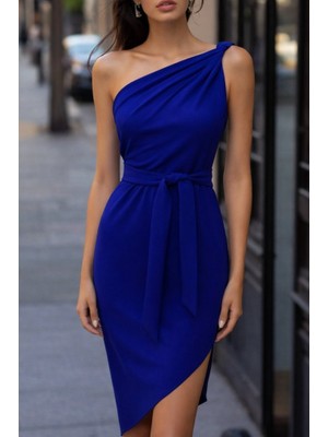 Equri Kadın Omuzlardan Açık Askılı Belden Kuşaklı Ön Asimetrik Kesim Detaylı Kısa Janjan Krep Elbise