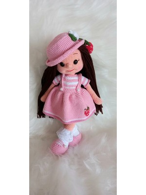 Çilek Kız Esra Amigurumi Organik Oyuncak