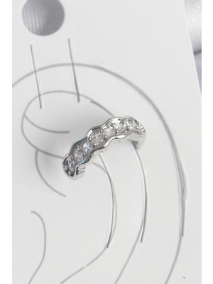 İlkyaz Fashion Pirinç Gümüş Renk Zirkon Taşlı Kıkırdak Model Kadın Küpe