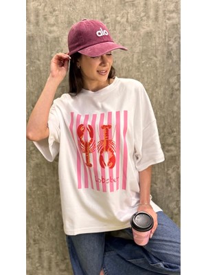 Leilaa Yan Yırtmaçlı Baskılı T-Shirt