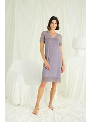 Pileli Store Pilelistore Yakası Kolu ve Omzu ve Eteği Dantelli Önü Düğmeli Gecelik