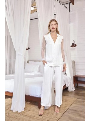 Pileli Store Pilelistore Dantelli ve Tüllü Uzun Kollu Önü Düğmeli Saten Pijama Takımı