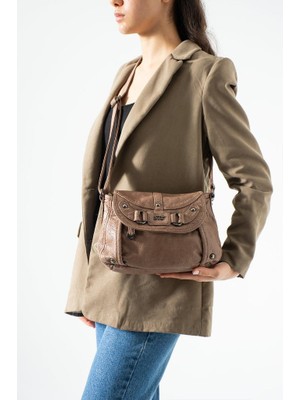 Baginn Yıkama Deri Günlük Kadın Postacı Çanta Çapraz Askılı Omuz Çantası Suni Deri 26*20 cm Kapaklı Model