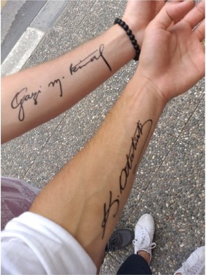 Takıştır Geçici Atatürk İmza Dövme Tattoo Siyah Özel Tasarım