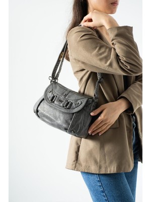 Baginn Yıkama Deri Günlük Kadın Postacı Çanta Çapraz Askılı Omuz Çantası Suni Deri 26*20 cm Kapaklı Model