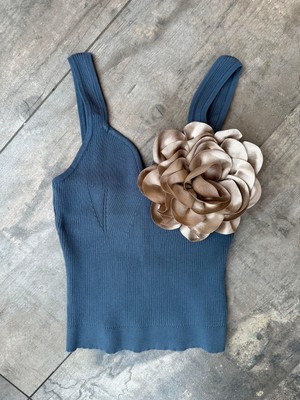 Triko Dokuma Crop Bluz - Şık ve Rahat Tasarım - Blue