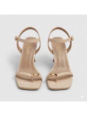 Kindep (Inna) Düğme Detaylı Topuklu Kadın Sandalet Ten