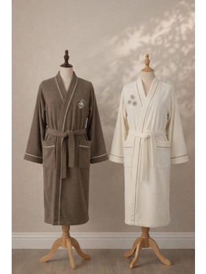 Ellia Soft Balneum 6 Parça %100 Pamuk Kutulu Nakışlı Bornoz Takımı Havlu ve Havlu Seti Banyo Çeyiz Seti