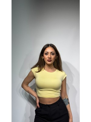 Basic Crop Bluz