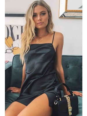 Merry See Siyah Yırtmaçlı Mini Saten Elbise Abiye Stil Bodycon Silüet Düz Renk