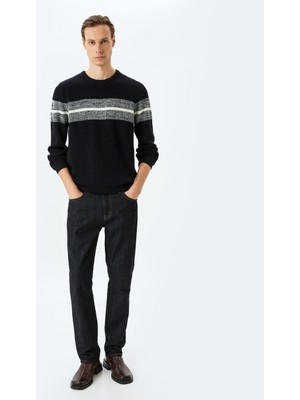 Koton Bisiklet Yaka Çizgili Kışlık Triko Kazak