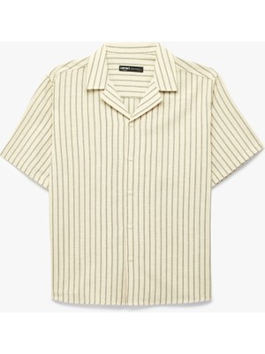 Koton Regular Fit Kısa Kollu Pamuklu Devrik Yaka Çizgili Gömlek