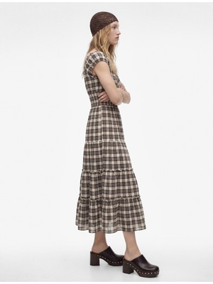 Koton Rahat Kalıp Kısa Kollu Kareli Bağcıklı Katlı Gipeli U Yaka Midi Elbise