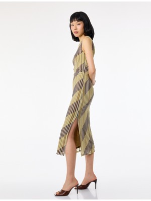 Koton Slim Fit Drape Detaylı Kolsuz Bisiklet Yaka Çizgili Midi Kalem Tül Elbise