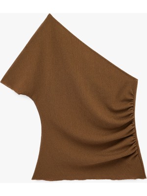 Koton Slim Fit Drape Detaylı Kısa Kollu Tek Omuz Bluz