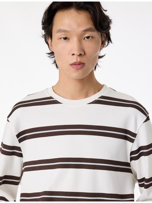 Koton Regular Fit Uzun Kollu Bisiklet Yaka Pamuklu Çizgili Tişört