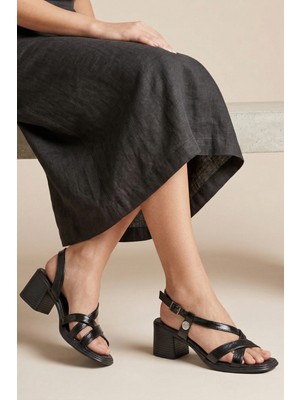 Mammamia D26YS-5025 Kadın Deri Sandalet