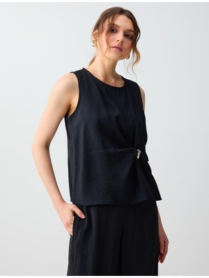 Jimmy Key Siyah Büzgü Detaylı Yuvarlak Yaka Kolsuz Dokuma Bluz