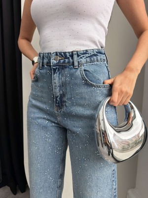 Esra Helvacı Dağınık Taşlı Boyfriend Jean