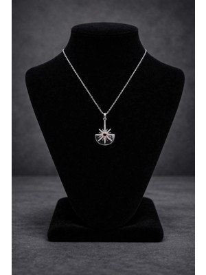 Mdm Style Güneş Motifli Kırmızı Taşlı Kolye