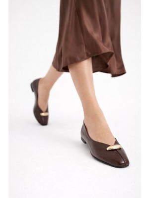 Slipcat Kadın Parlak Tokalı Babet- Premium Görünüm Günlük ve Ofis Şıklığı