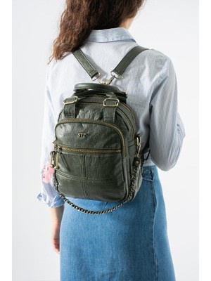 Baginn Vegan Deri Kadın Sırt Çantası 33*28 cm Işıklı Charm Hediyeli Zincir Detaylı Fonksiyonel Kullanım