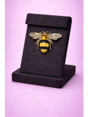 Mdm Style 🐝 Sarı Kristal Taşlı Arı Broş – Parlak ve Dikkat Çekici Tasarım