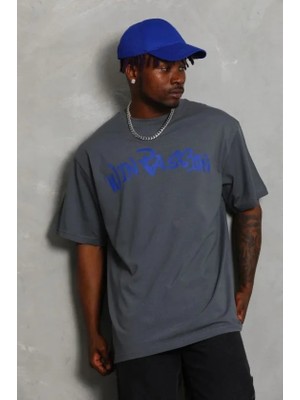 Lunelis Erkek Baskılı T-Shirt Kısa Kol Bisiklet Yaka Regular Fit Rahat Kalıp Günlük Tişört - Füme