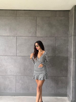 Lunelis Kadın Uzun Kollu Kruvaze Yaka Kazayağı Mikro Mini Boy Elbise