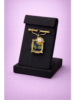 Mdm Style 🌼 Inci ve Çiçek Detaylı Vintage Çerçeve Broş – Zarif ve Klasik Tasarım Aksesuar