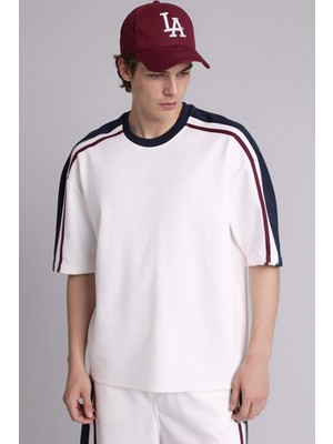 DeFacto Pamuklu Loose Fit Kısa Kollu Tişört G6484AX26SM