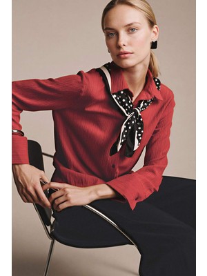 DeFacto Regular Fit Gömlek Yaka Gofre Dokulu Uzun Kollu Gömlek H0467AX26SP