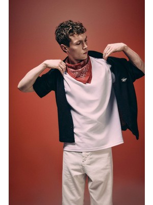 DeFacto Nefes Alabilen Oversize Tişört X3926AZ26SP