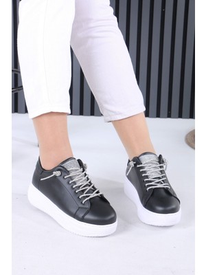 Sefayol Lavera Siyah Beyaz Taban Mat Deri Taşlı Bağcıklı Kadın Spor Ayakkabı