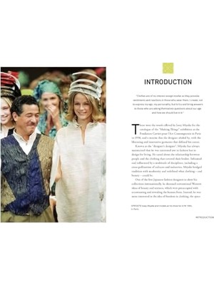 Adoz Shopping Little Book Of Issey Miyake: The Story Of The Iconic Fashion Designer