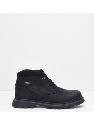 Caterpillar Bot Siyah Deri Düz Topuklu Model ile Şık Görünüm ve Konforlu Tasarım