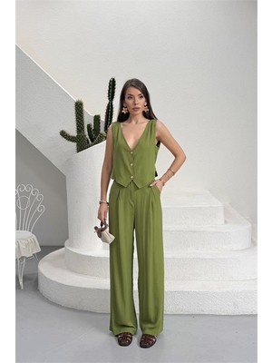 Neşeli Butik Kadın Yeşil Rahat Kesim Düğme Detaylı Yelekli Ikili Yazlık Takım NBNP026