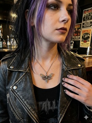 Vintage Takı Gothic Punk Tarz Skull Moth (Kuru Kafa Güve) Detaylı Antik Gümüş Kolye
